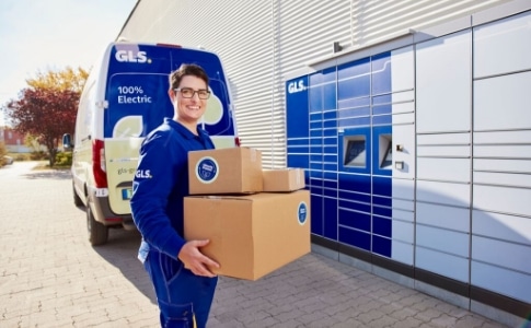 Svoz zařízení do JM Servis balíkovým dopravcem
