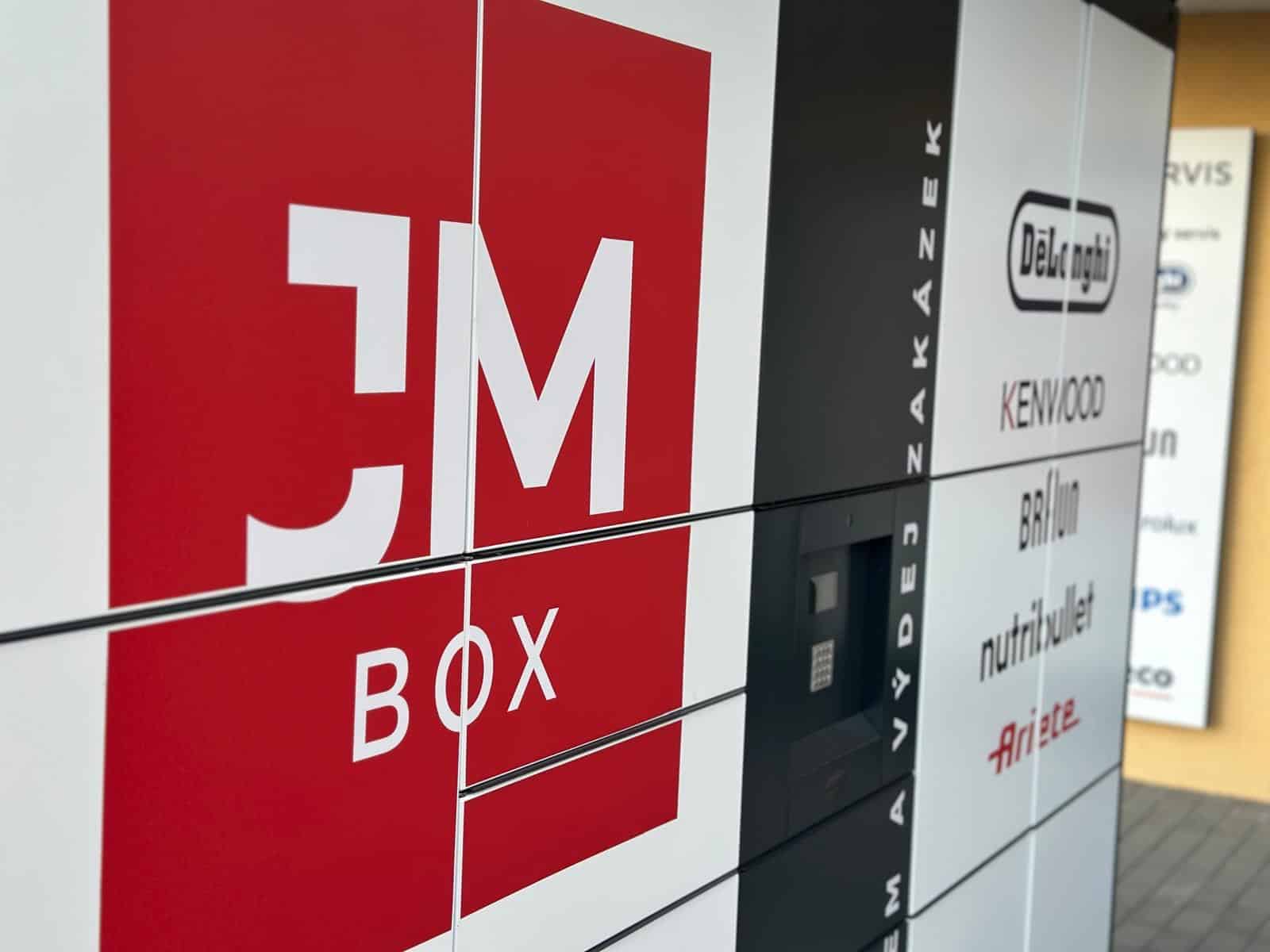 Nový JM box v Českých Budějovicích: Vyzvedávejte a odevzdávejte zakázky kdykoliv!