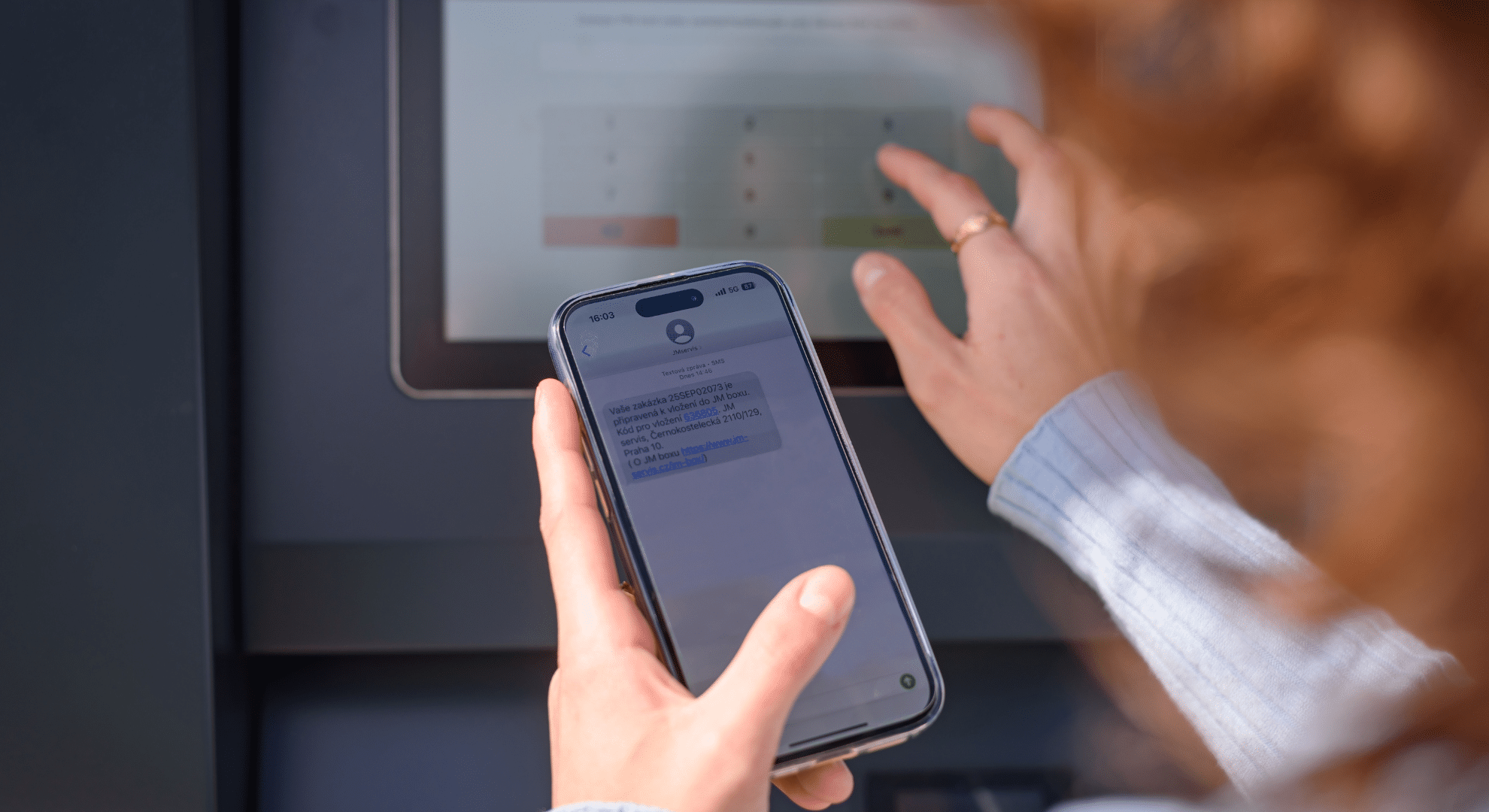 Terminál JM Boxu pro zadání kódu z SMS